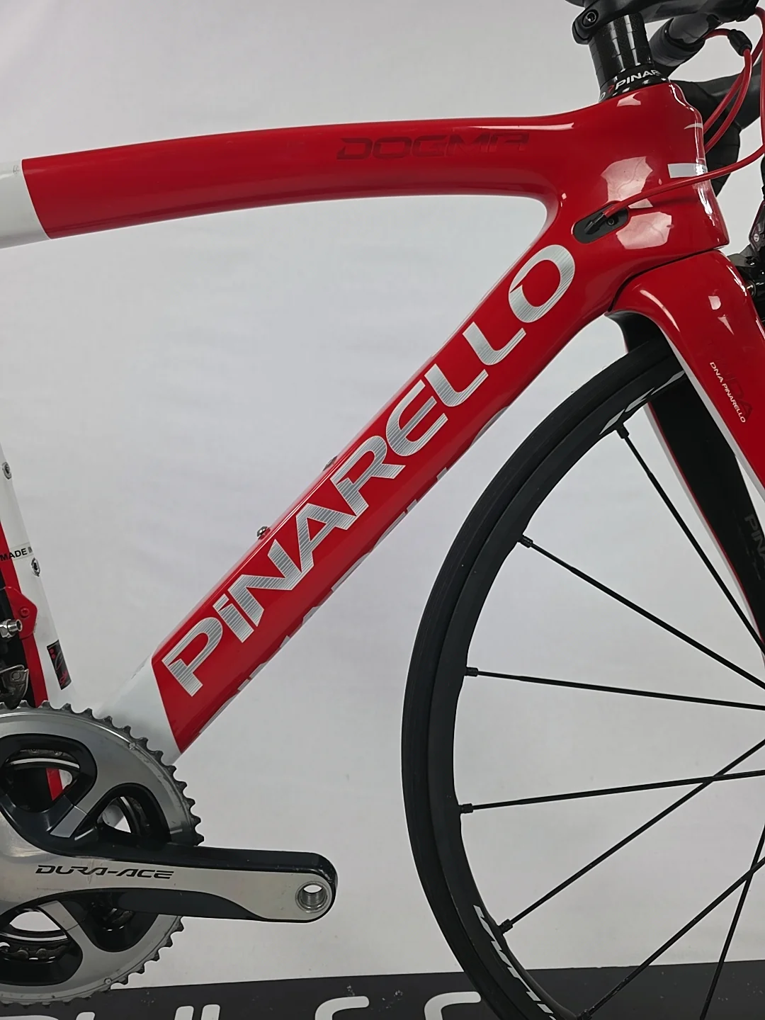 Pinarello Dogma F8 Dura Ace mechanical Rim Brake Size 42 (2016) Pre Owned Bike - Image 6