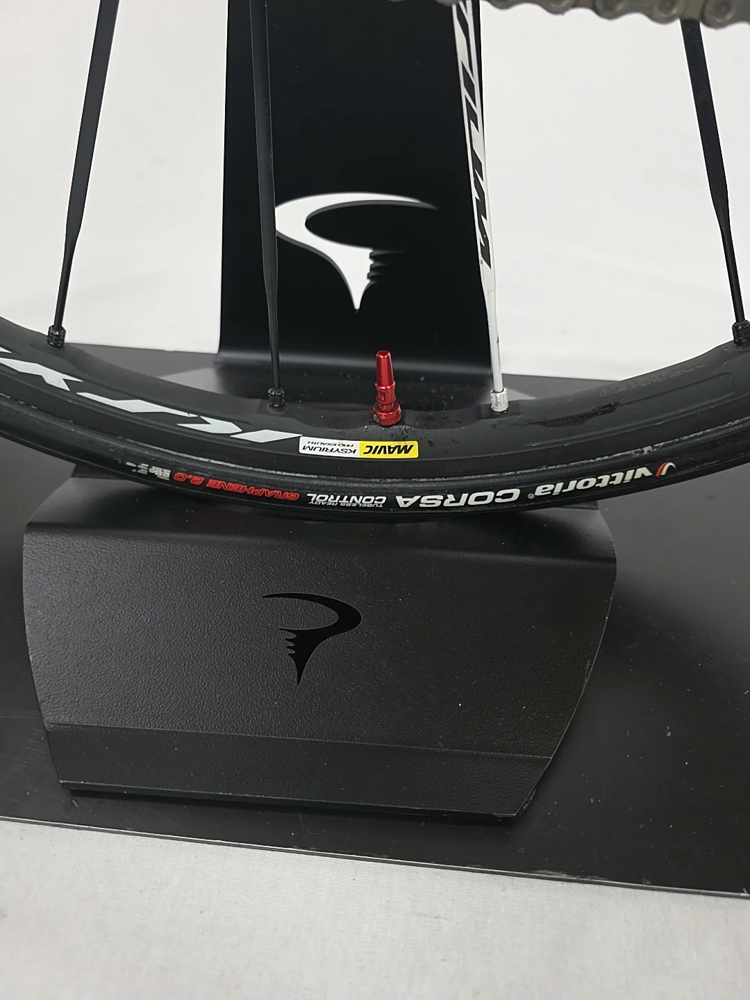 Pinarello Dogma F8 Dura Ace mechanical Rim Brake Size 42 (2016) Pre Owned Bike - Image 9