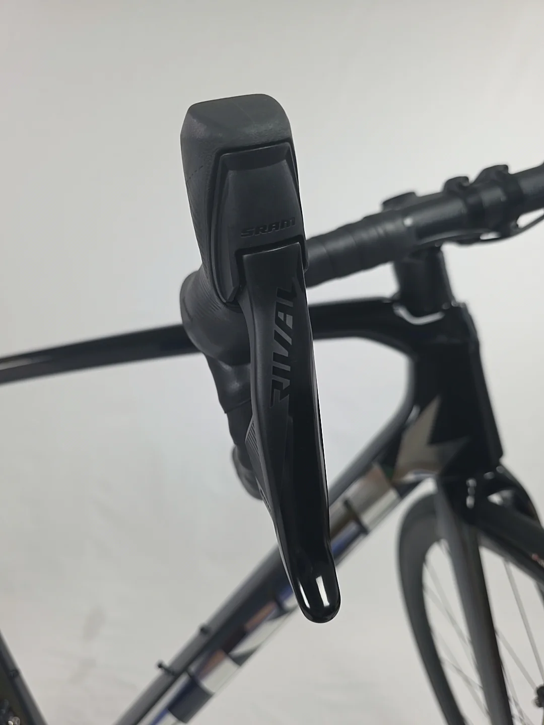 Trek Emonda SL 6 SRAM Rival eTap AXS Size 58 (2023) Pre Owned Bike - Image 13