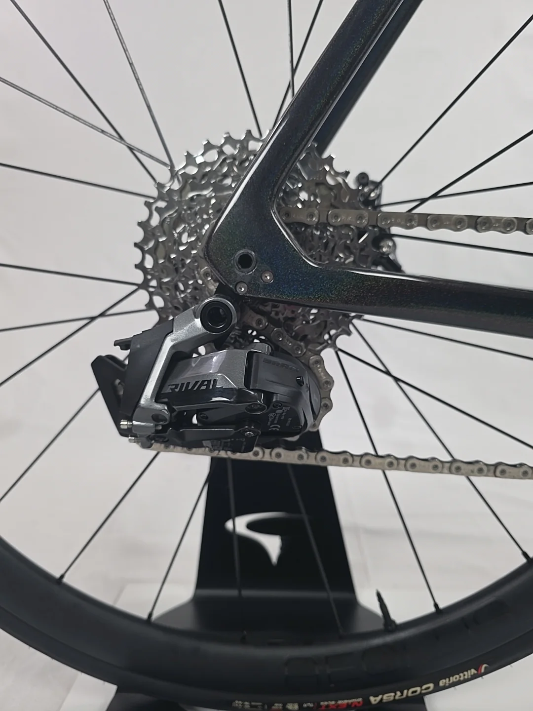 Trek Emonda SL 6 SRAM Rival eTap AXS Size 58 (2023) Pre Owned Bike - Image 3