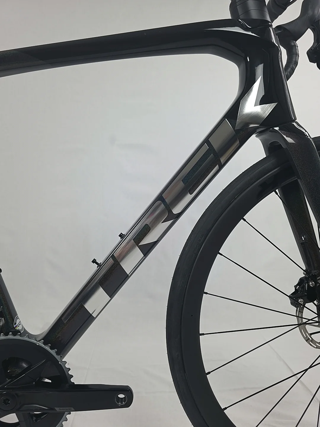 Trek Emonda SL 6 SRAM Rival eTap AXS Size 58 (2023) Pre Owned Bike - Image 5
