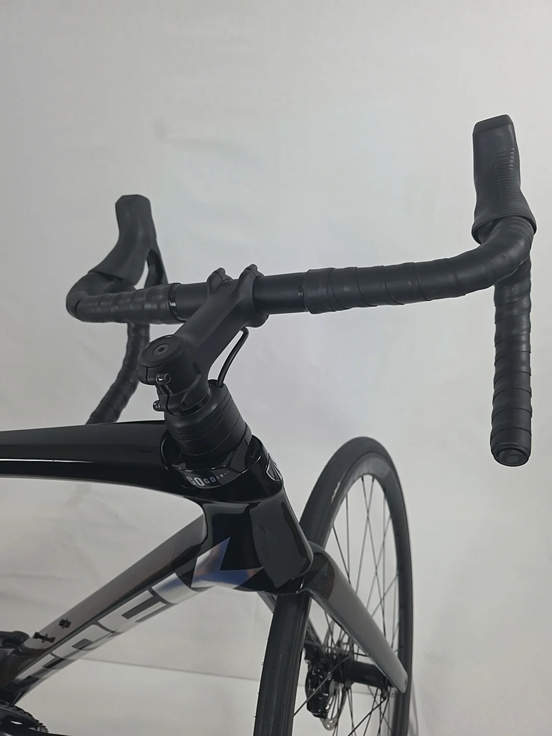Trek Emonda SL 6 SRAM Rival eTap AXS Size 58 (2023) Pre Owned Bike - Image 6