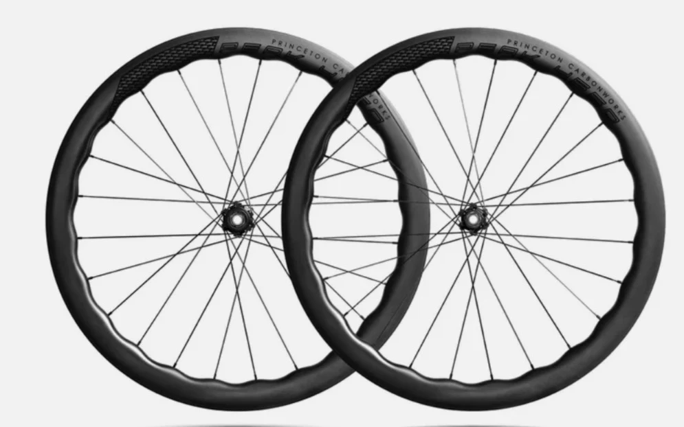 Princeton CW Peak 4550 Disc White Ind. hub - Shim or XDR