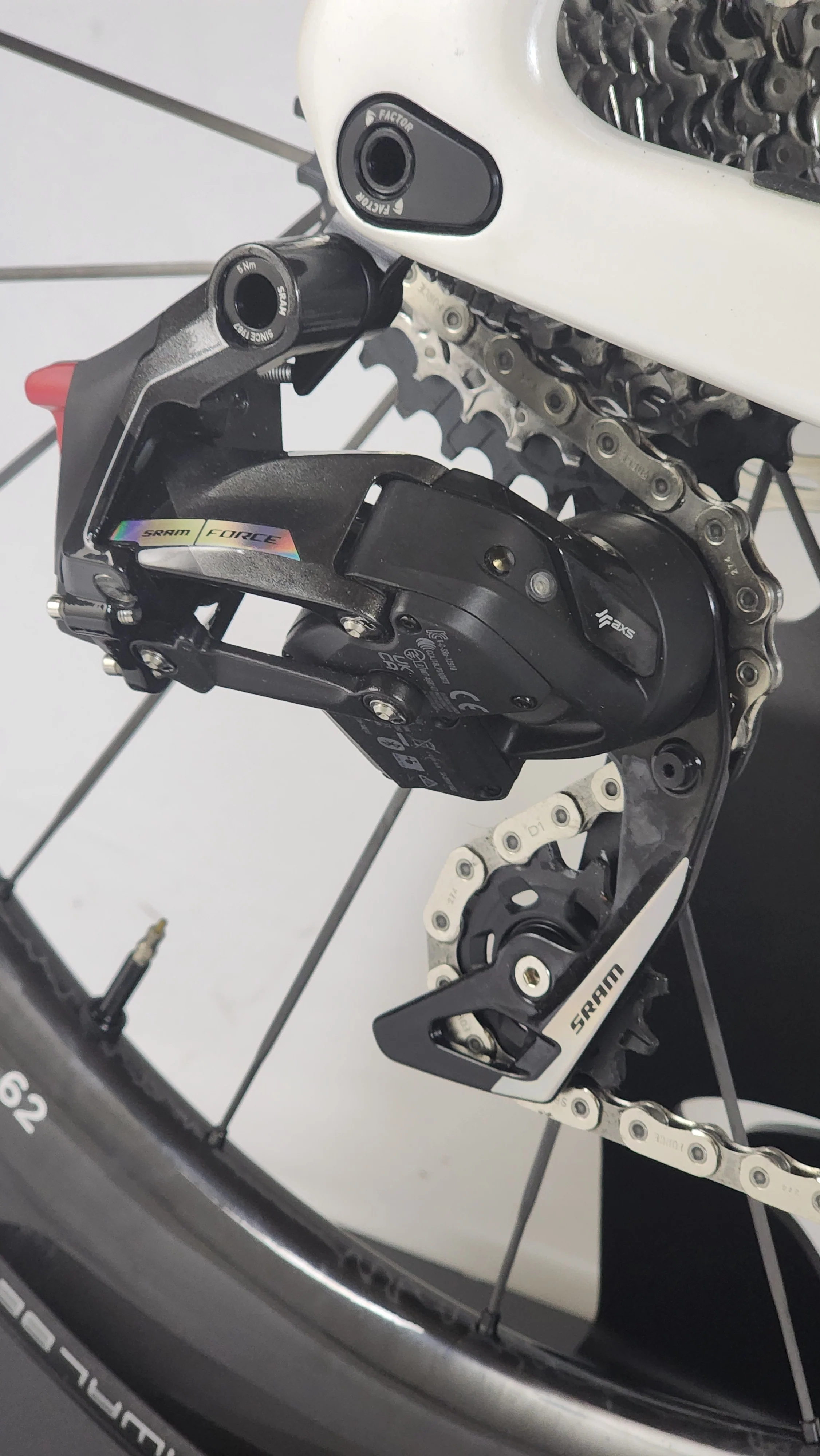 Slick PREMIUM SRAM RED W/Power meter Black Inc. SIXTY TWO - Image 14
