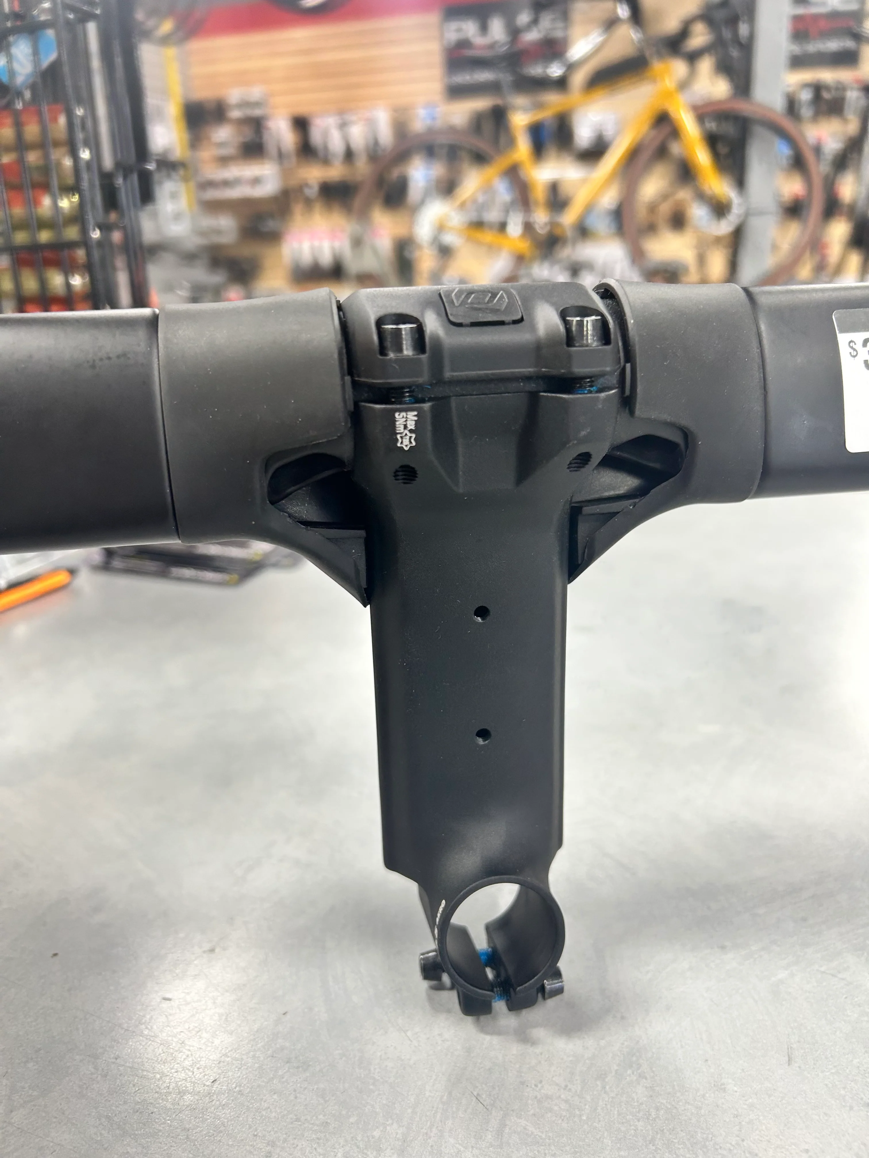 Synchros Creston 1.0 aero handlebar 120/440 with Stem - Image 4