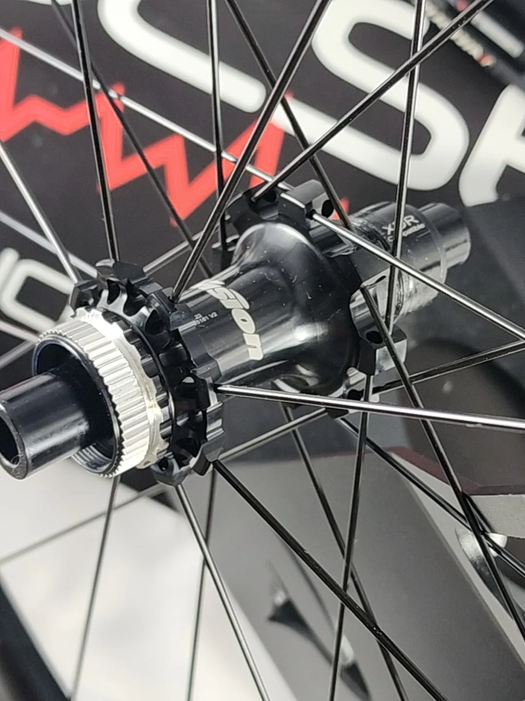 Vision Team 35 Aluminum Disc Brake Wheelset New - Image 6