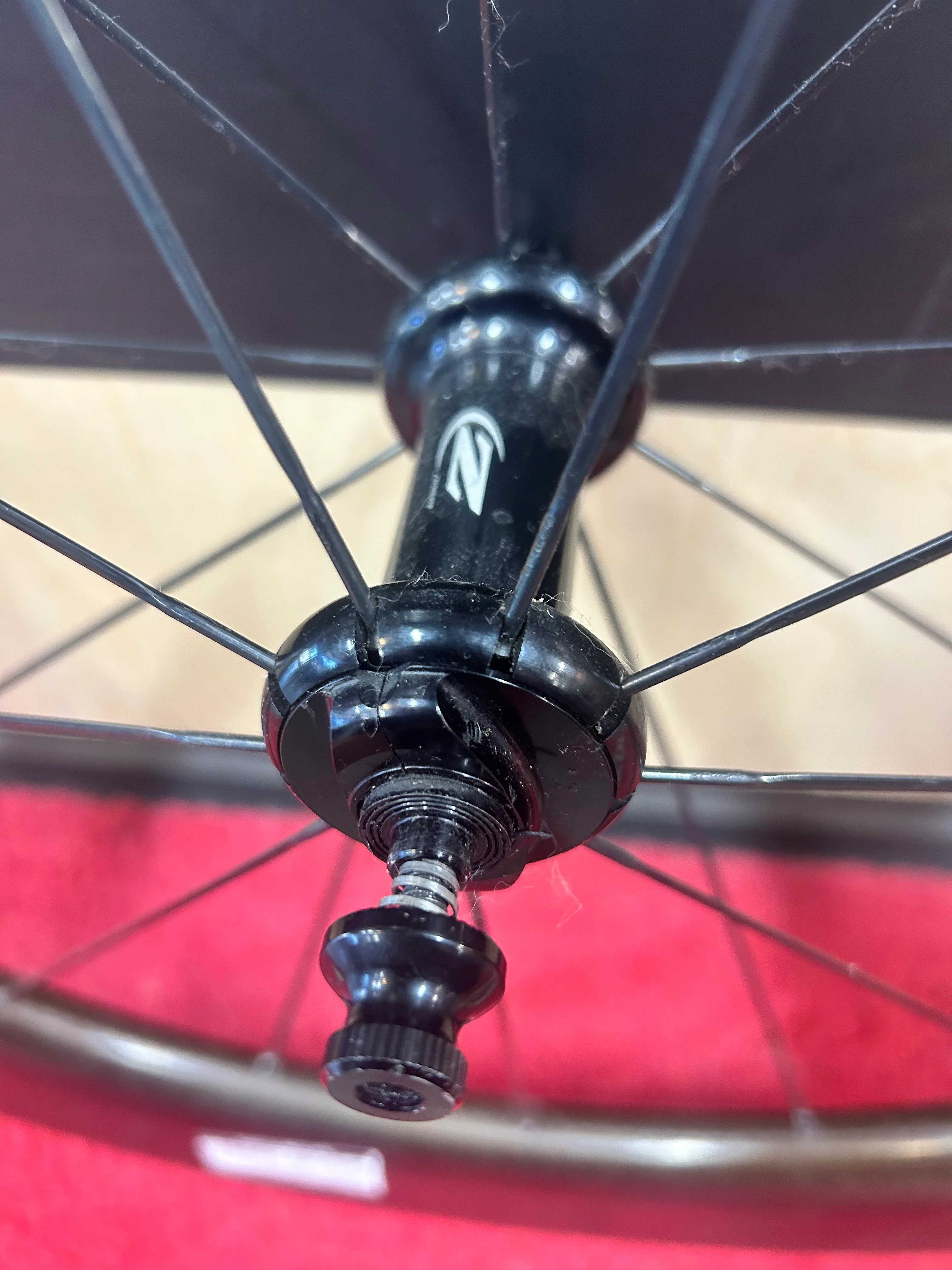 Zipp Disc and 808 Rim Brake Wheelset - 11/12 Speed - Pre Owned Wheels - Image 4